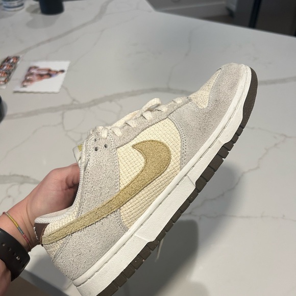 Coconut milk Nike Dunks - Picture 6 of 7